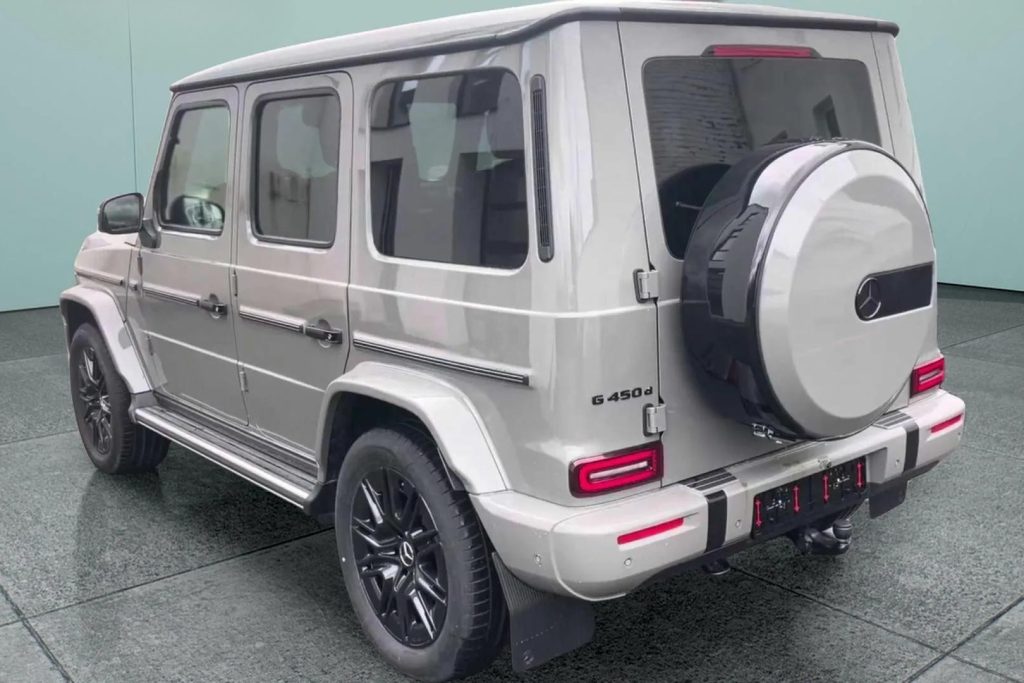 2025 Mercedes-Benz G 450d AMG