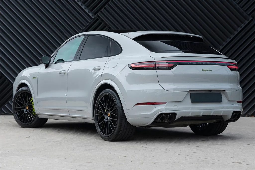 2022 Porsche Cayenne Coupé 3.0 E-Hybrid Sport Design