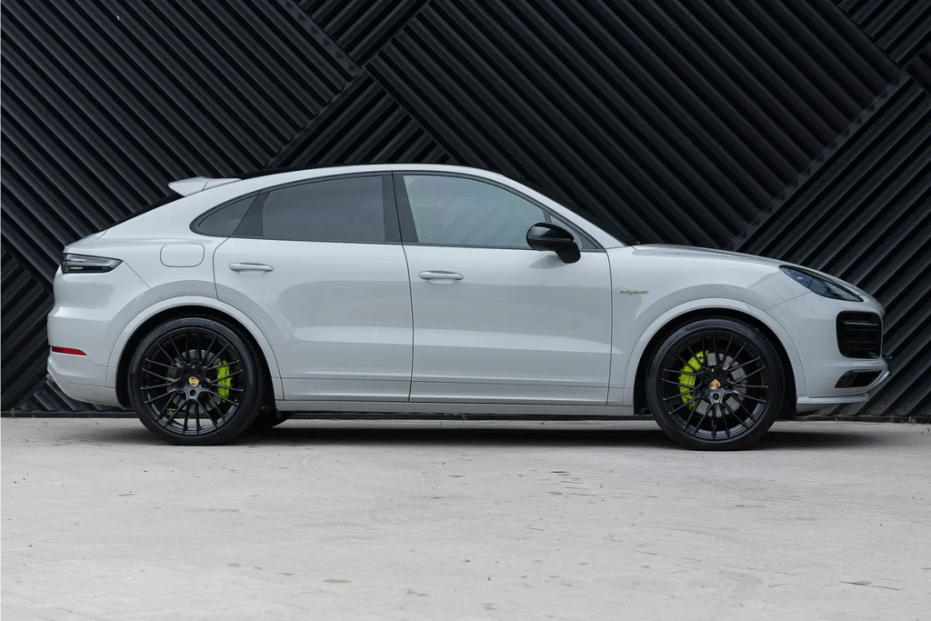 2022 Porsche Cayenne Coupé 3.0 E-Hybrid Sport Design