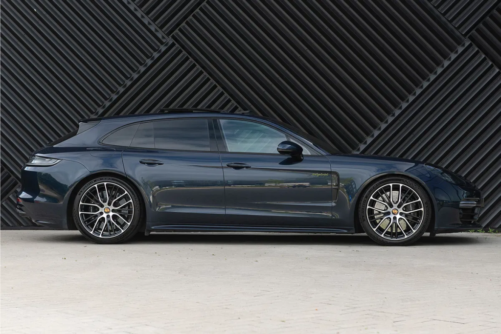 2023 Porsche Panamera 4.0 Turbo S E-Hybrid Sport Turismo