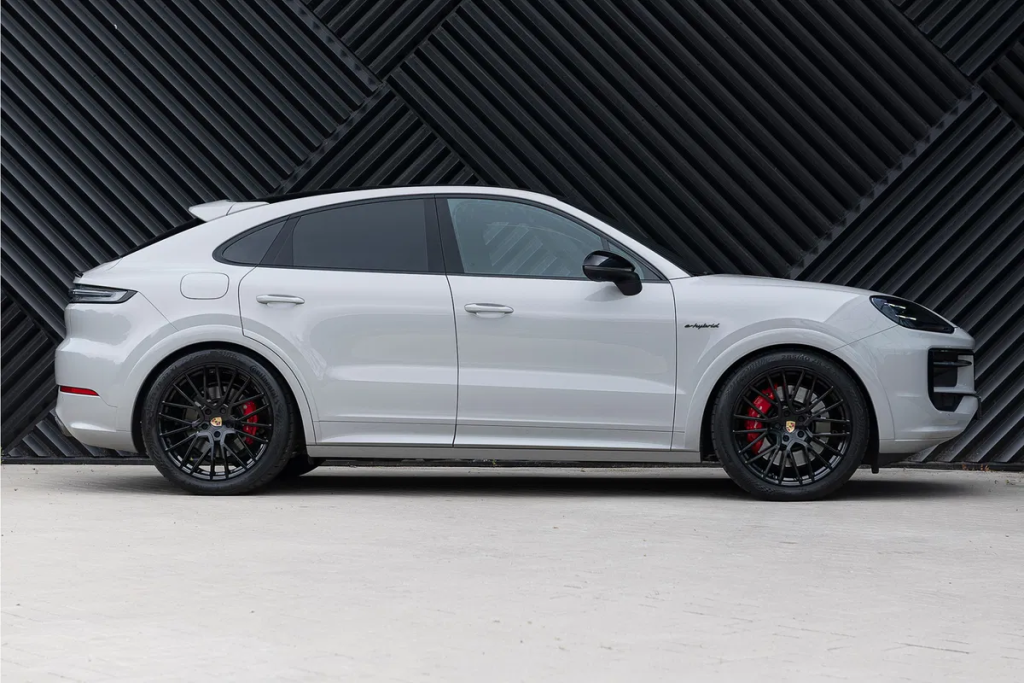 2024 Porsche Cayenne Coupé 3.0 S E-Hybrid Sport Design