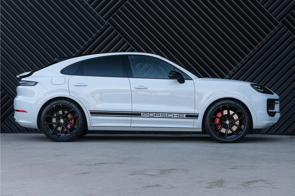 2024 Porsche Cayenne Coupé 3.0 S E-Hybrid Sport Design