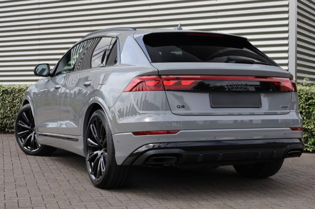 2024 Audi Q8 50 TDI quattro S Line